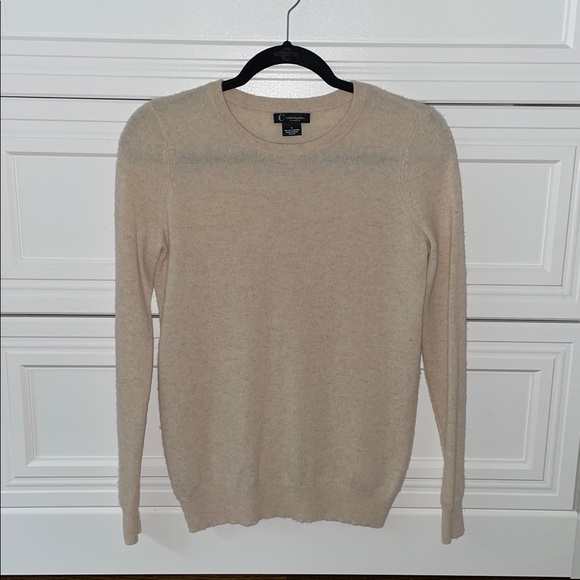 Bloomingdale's Soft Cream Cashmere Crew Neck Sweater - Picture 3 of 6